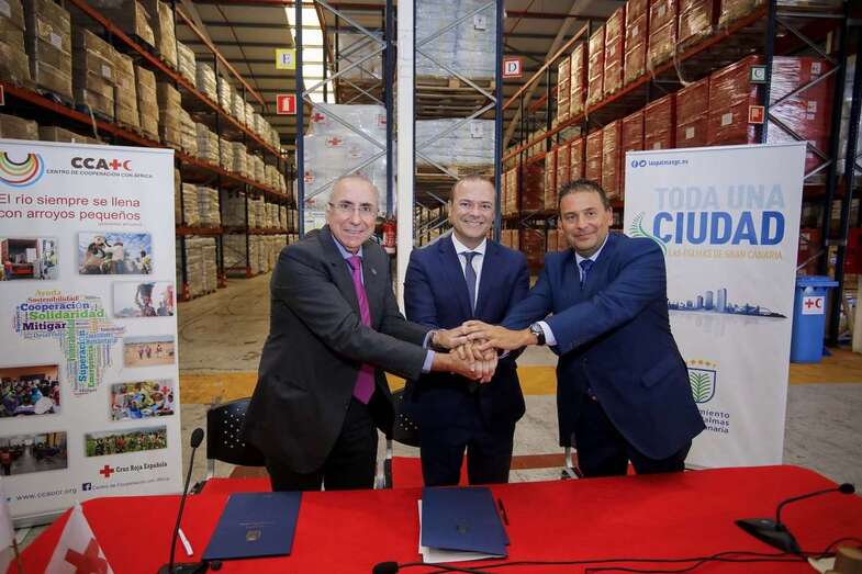 Imagen de la firma del acuerdo (Foto TA)